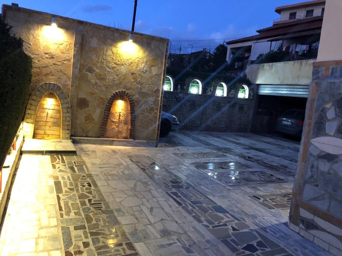 The Sunset Villa Leven فلورا المظهر الخارجي الصورة